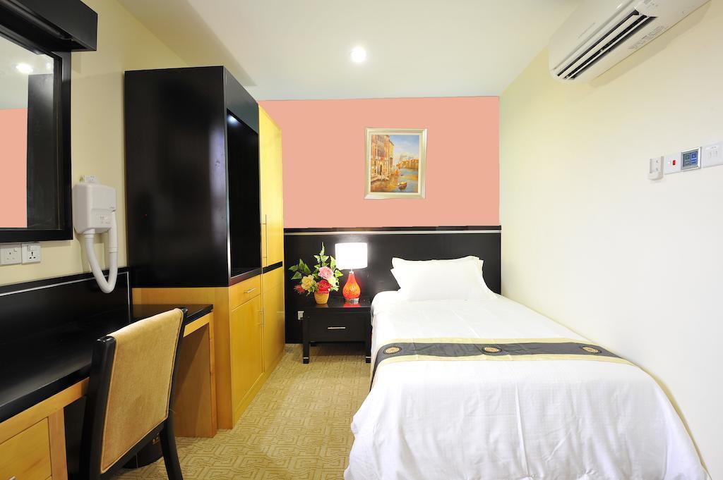 ฮอลล์มาร์ค คราวน์ โฮเต็ล Hotel Malacca ภายนอก รูปภาพ
