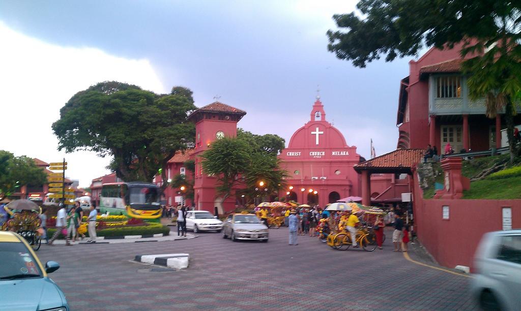 ฮอลล์มาร์ค คราวน์ โฮเต็ล Hotel Malacca ภายนอก รูปภาพ