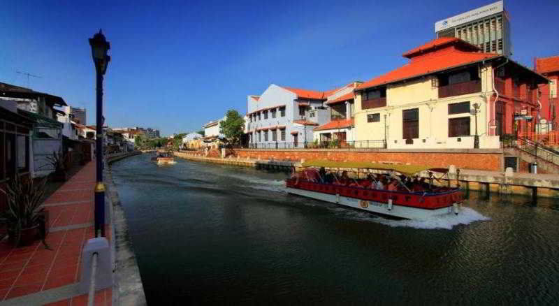 ฮอลล์มาร์ค คราวน์ โฮเต็ล Hotel Malacca ภายนอก รูปภาพ